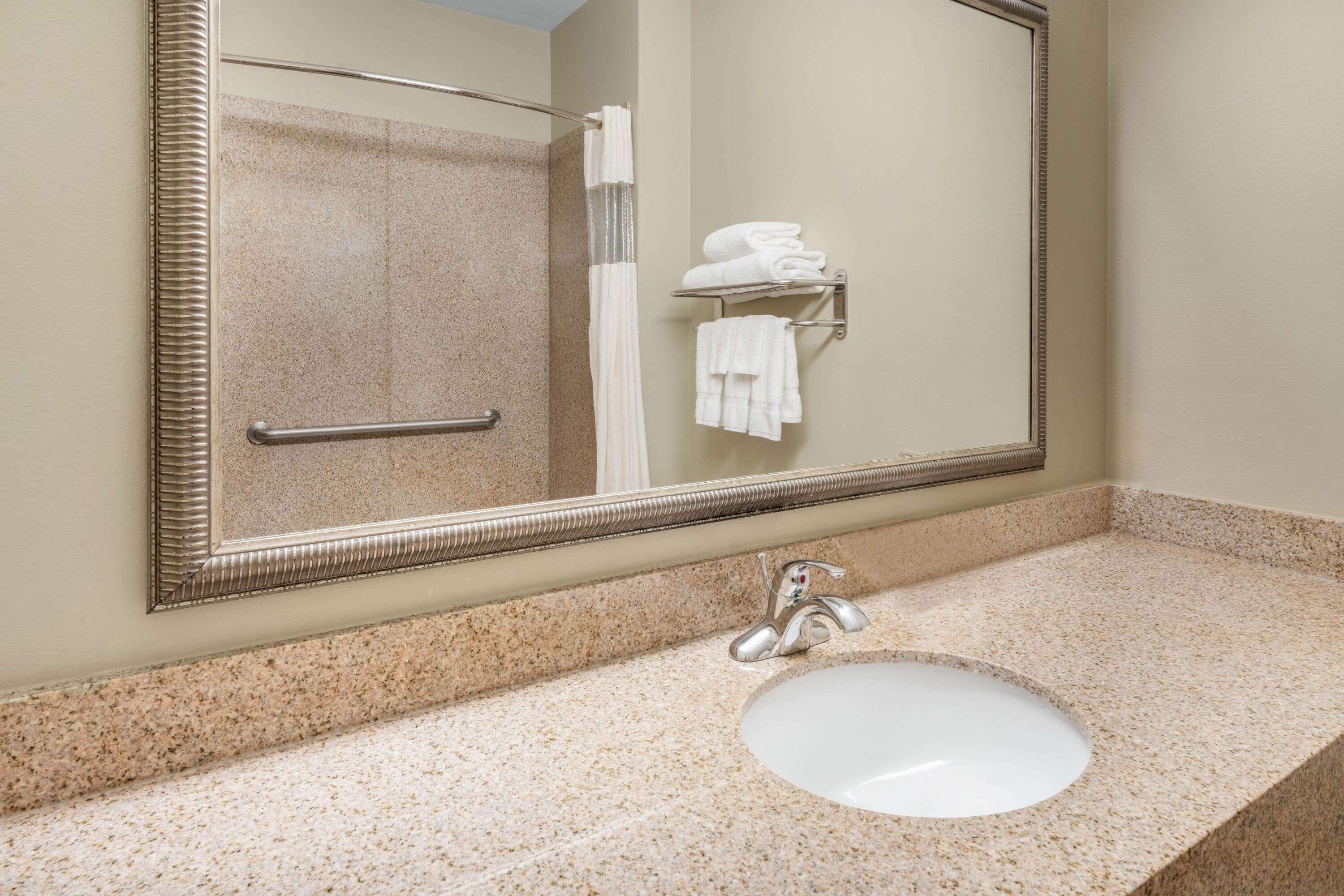 La Quinta Inn & Suites By Wyndham Broussard - Lafayette Area Экстерьер фото